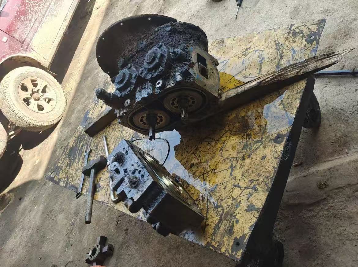 徐工135GA-维修日志